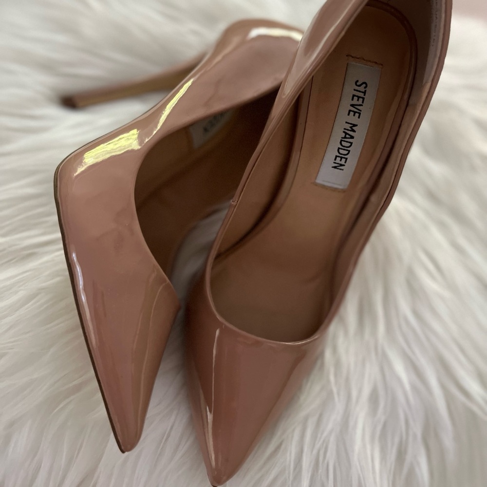Steve Madden 4” heels. Size 5.5